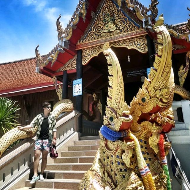 "ถ้ำลอดใบโพธิ์"