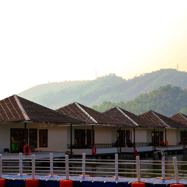 เลคเฮฟเว่น รีสอร์ท  ที่พักสวยบรรยากาศดี