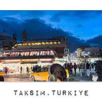 เดินเล่นยามค่ำที่ย่านTaksim, ตุรเคีย