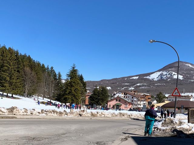 Snow Fun in Roccaraso Abruzzo, Italy 🇮🇹 