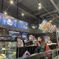 英國曼徹斯特 市中心商場內新開張甜品店