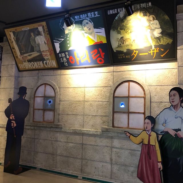 跳進釜山電影體驗博物館的🎬電影世界🎬