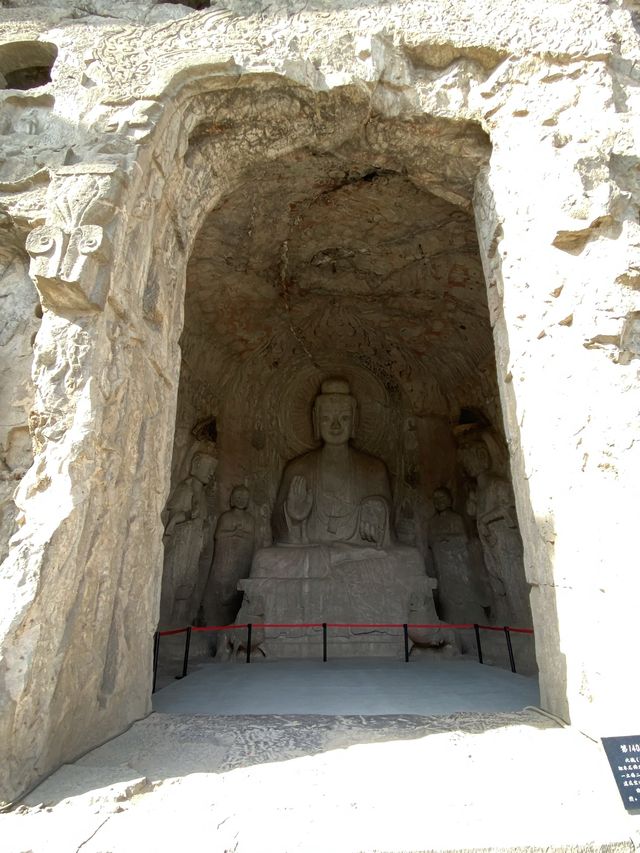 An Afternoon at Longmen Grottoes