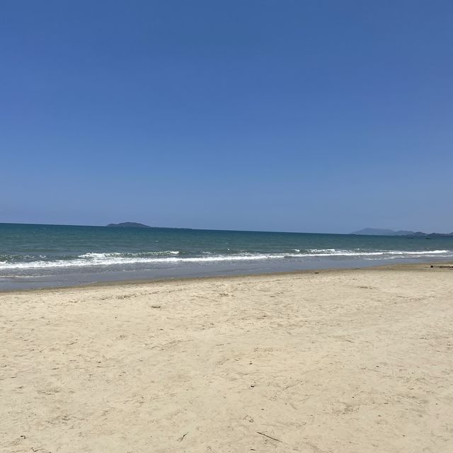 Lovely quiet beach ~Coconut Dream Corridor 