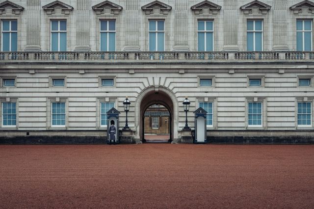 London is the capital of the United Kingdom of Great Britain and Northern Ireland.