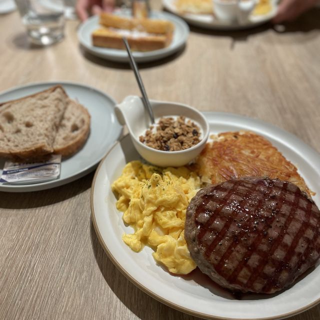 m one cafe 高級美味早午餐