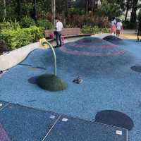 一家大細岩玩嘅公園