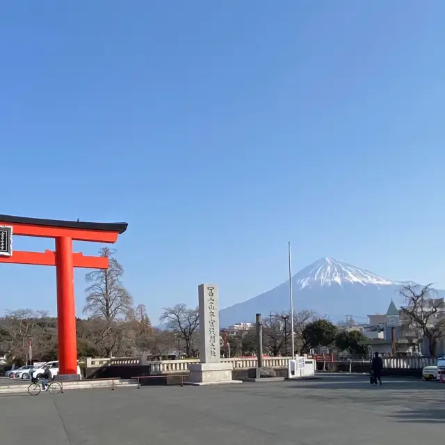 【静岡県】富士山をバックに富士山本宮浅間大社を参拝⛩