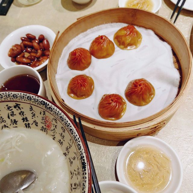 秋風陣陣 , 蟹粉小籠包 , 正！
