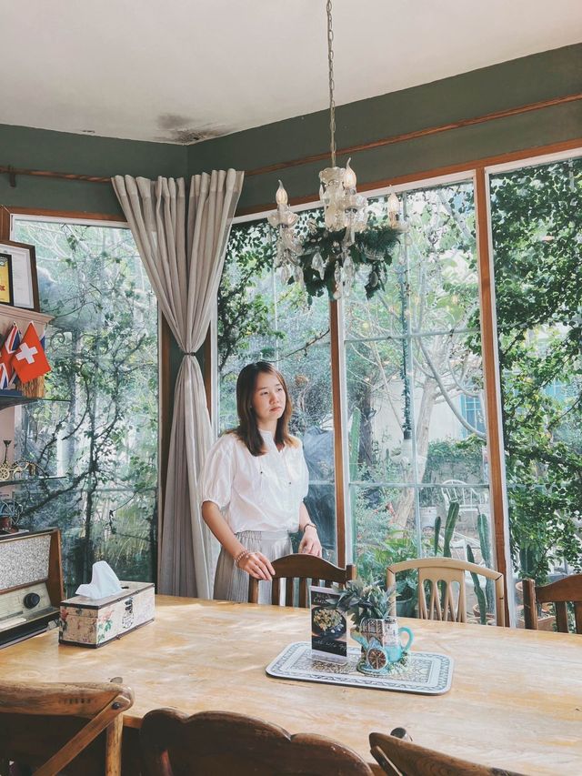  muNAsir Pool Cafe’ คาเฟ่ลับพัทยา