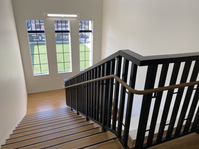 京都最古のコンクリート造りの小学校校舎に宿泊できます。