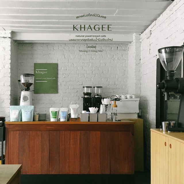 Khagee (ขจี) - คาเฟ่ริมน้ำปิงสุดมินิมอล