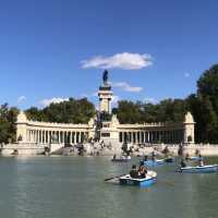 Park walking in the heart of Madrid