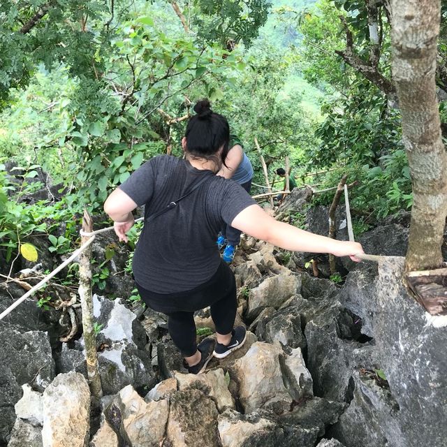 Pha Ngern View Point Top (Hiking, Vang Vieng)