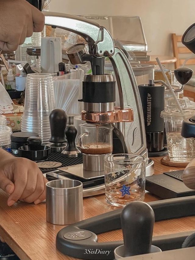 - Rolly Cafe -  #ชุมพร 🇹🇭