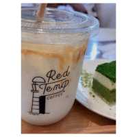 ชวนแฟนไปเดทที่ RedTemp Cafe บางแสน