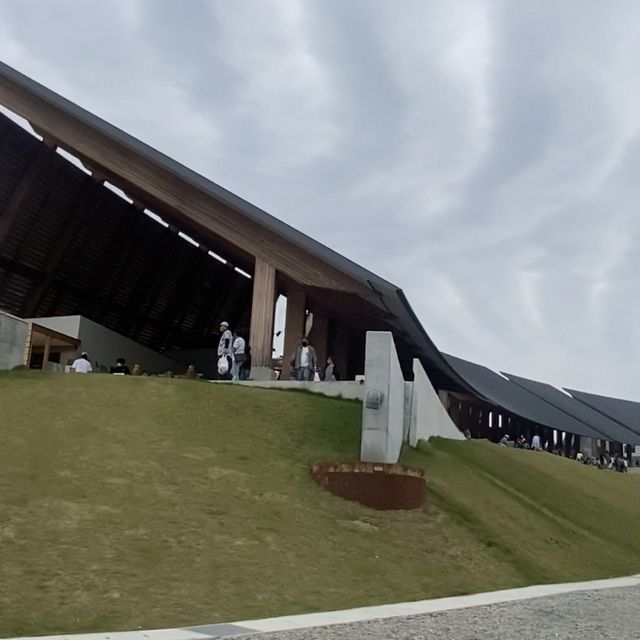 自然の中のモダン空間