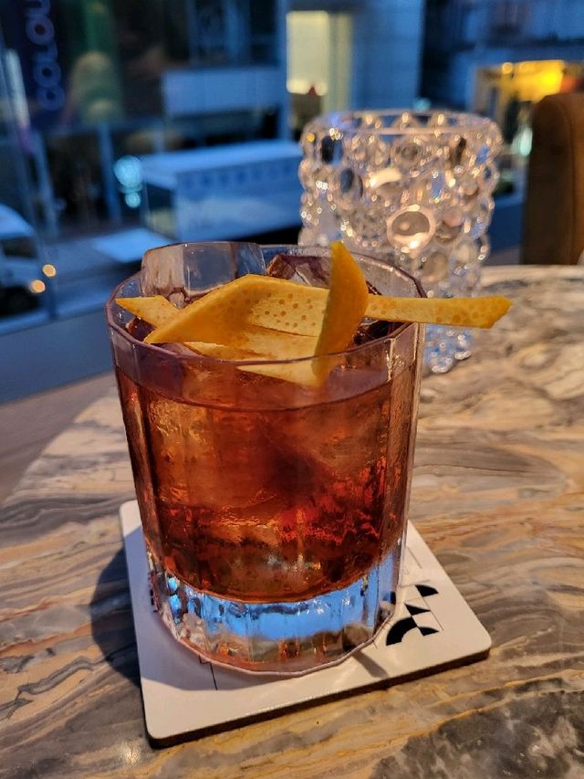英倫設計的酒店大堂酒吧