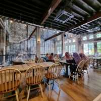 A Mordern But Old Rustic Feel Vibe