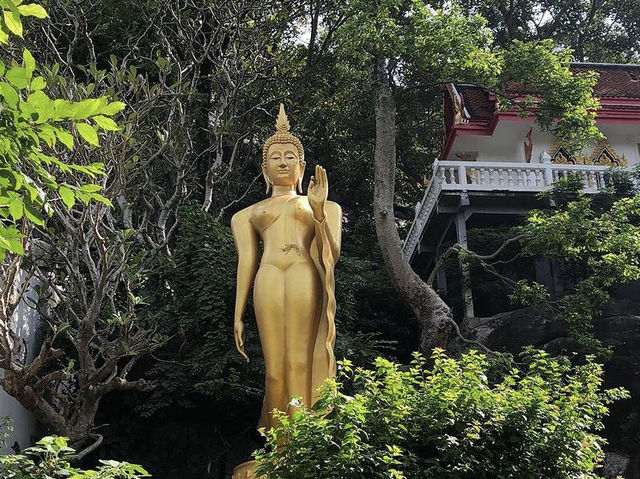 วัดพระพุทธฉาย 