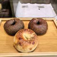 mikiki對面有貝果專門店「玖拾烘焙」