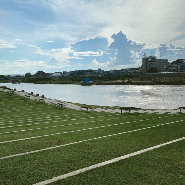 " พาสาน "  แลนด์มาร์คแห่งเมืองนครสวรรค์