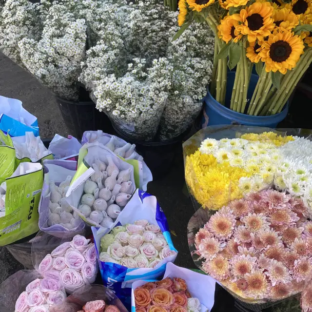 flower market in Chiangmai 