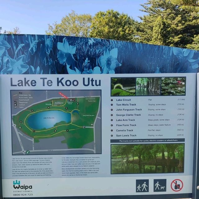 Relaxing walk at Lake Te Koo Utu