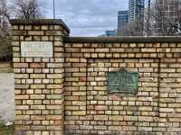 Strachan Avenue-Military Burying Ground