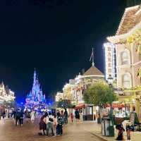 [聖誕🎄好去處] ～ 超靚的迪士尼樂園夜景😊 