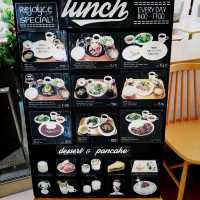 [福岡市]天神近く🍽️定食ランチがおすすめ😋の「Rejoyce」
