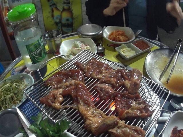 봄이라서 가능한 성수갈비골목 야외테이블 