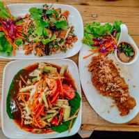 🥗 อาหารอิสานรสเด็ด กลางเมืองอู่ทอง🥗