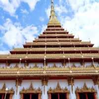 เที่ยวชมวัดหนองแวง (พระมหาธาตุแก่นนคร)