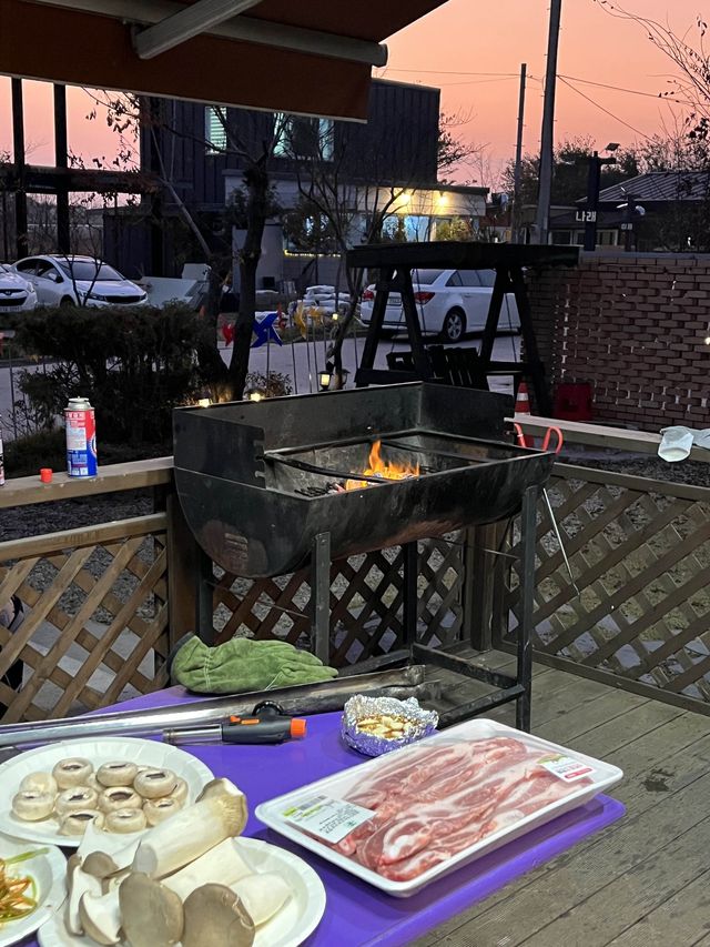 낭만 가득한 단체 여행 숙소를 찾는다면 두말할 것 없이 대부도 이루다펜션 추천🔥