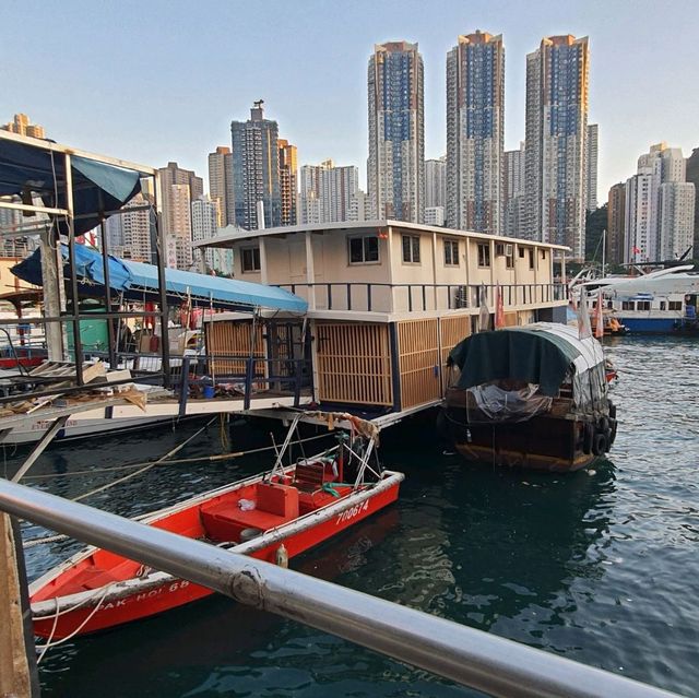 充滿避風塘風味的海濱