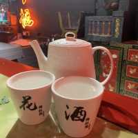 去怡紅院尋開心既一晚😂😂中環有個好食好玩嘅好地方🏮