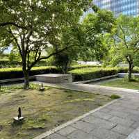 都市部の観光地の中にある自然豊かな公園