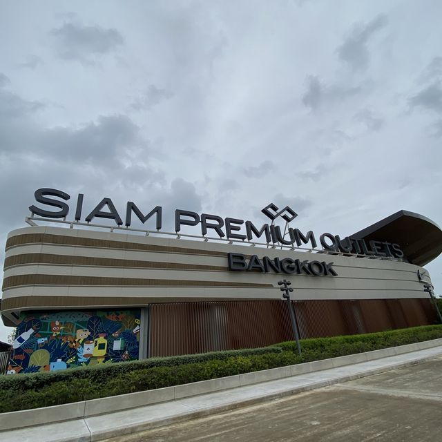 Siam Premium Outlets in Bangkok