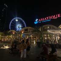 Asiatique แหล่งกินช้อปเที่ยวยามค่ำคืน