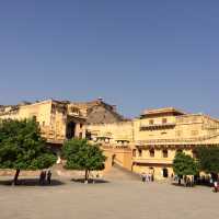 the gigantic Amer Fort