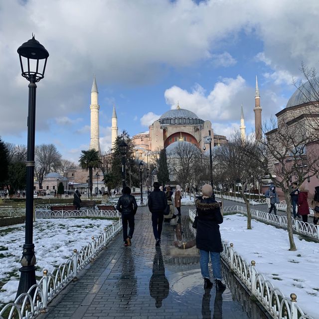 Istanbul Turkey features the Blue mosque.