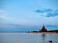 ที่พักติดทะเล โกลเด้น ทิวลิป พัทยา บีช รีสอร์ท