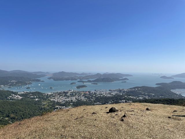 藍藍天空高掛我的夢🌏彎曲山之旅 藍藍天空高掛我的夢🌏彎曲山之旅