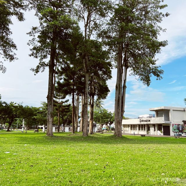 尋找可愛的小黑熊｜璞石閣公園 ｜享受寧靜小鎮風情 