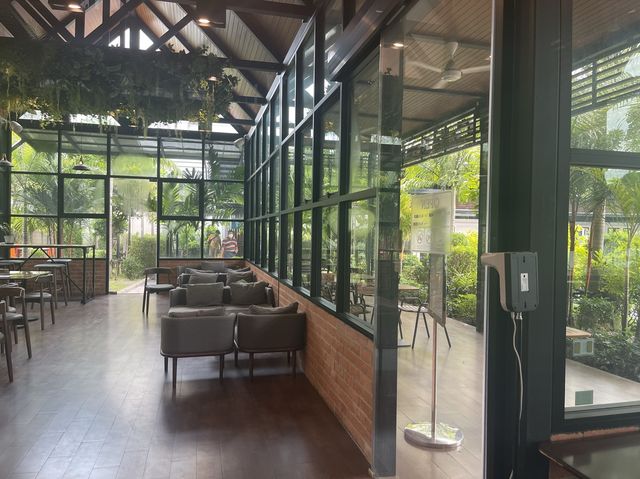 Cafe Amazon🦜