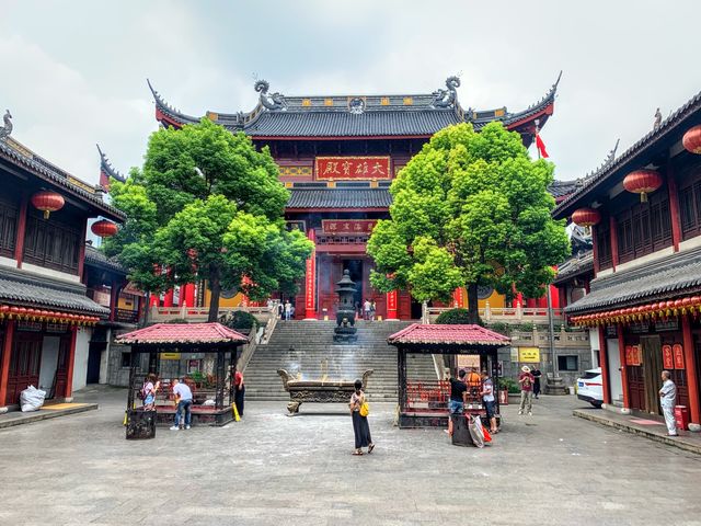 Temple Life in Wuxi China 🇨🇳 