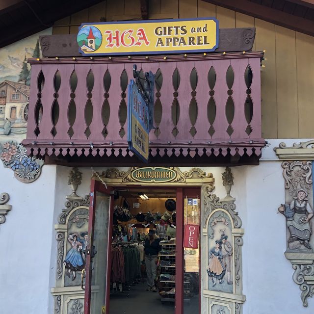 美國｜喬治亞州 海倫小鎮 連帽衫店