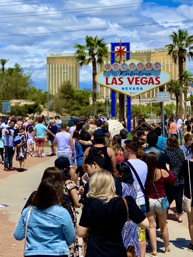 Welcome to Fabulous Las Vegas Sign