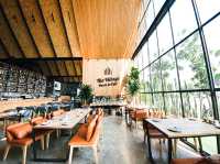 The Village Farm To Cafe' 